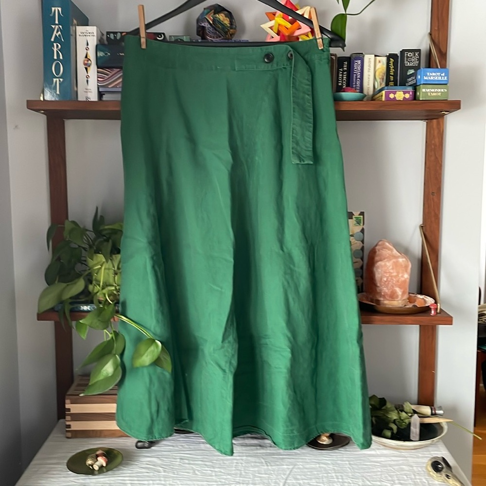 Kelly Green linen maxi skirt Zara